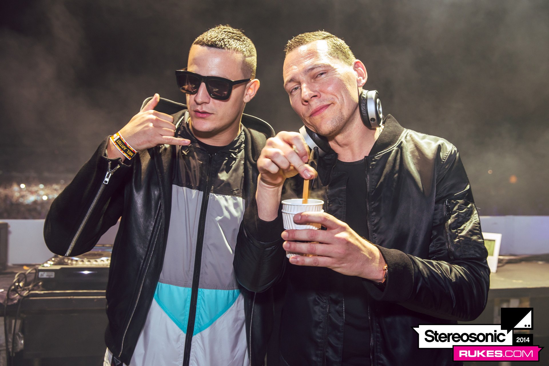 Listen to All Five Remixes of DJ Snake & Justin Bieber's Hit Single “Let Me  Love You” - GDE